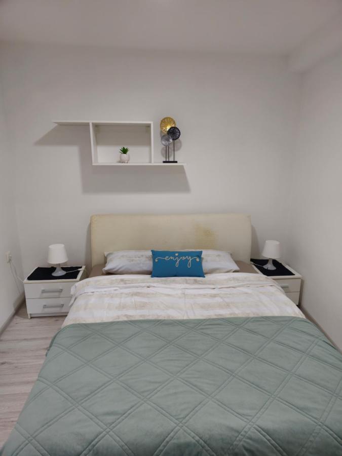 Apartment Aria Vinkovci Eksteriør bilde