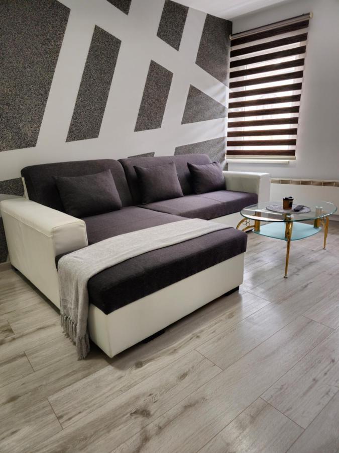 Apartment Aria Vinkovci Eksteriør bilde